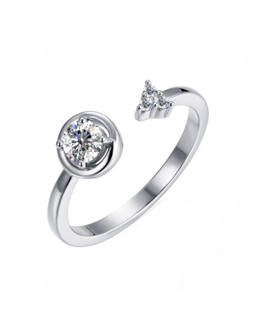 Moissanite Diamond La Flèche Ring