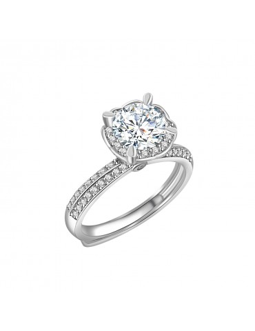 Moissanite Diamond La Clarette Ring