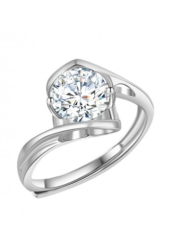 Moissanite Diamond Geneviéve Ring