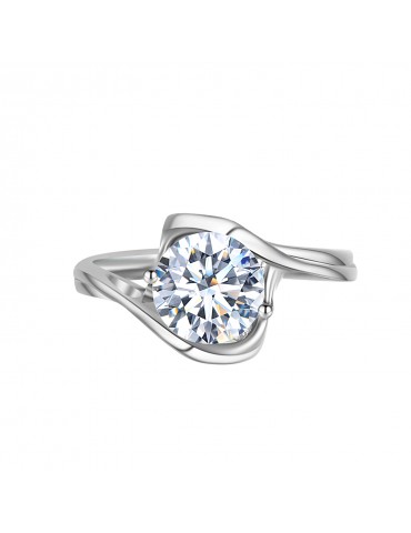 Moissanite Diamond Geneviéve Ring